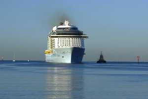 OVATION-of-the-SEAS-2016 (1)